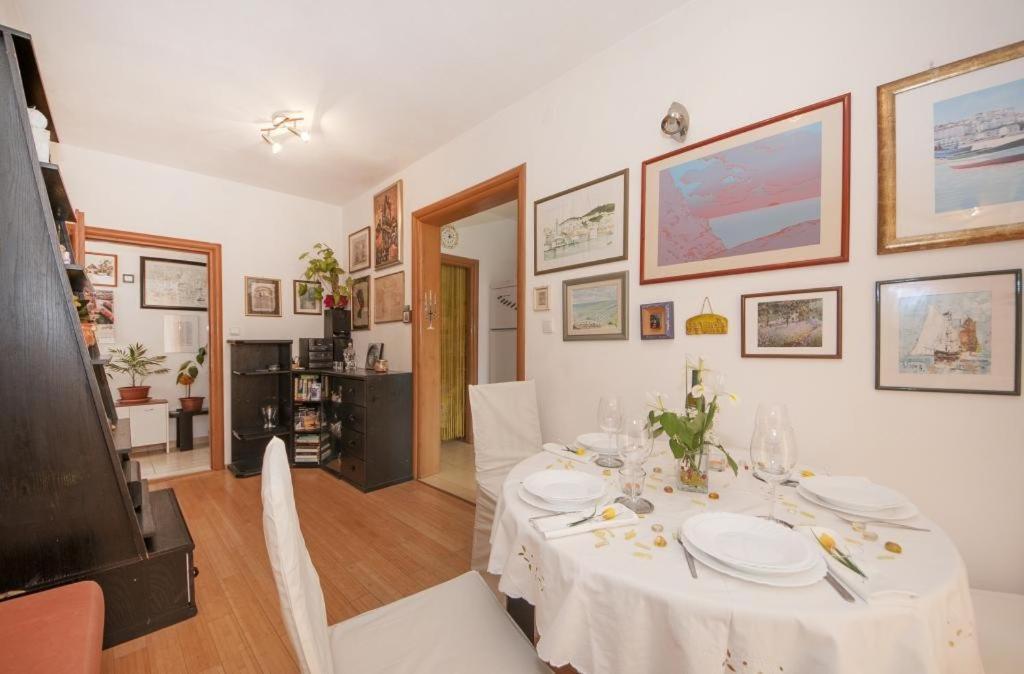Apartments Kalajzic Pucisca Room photo